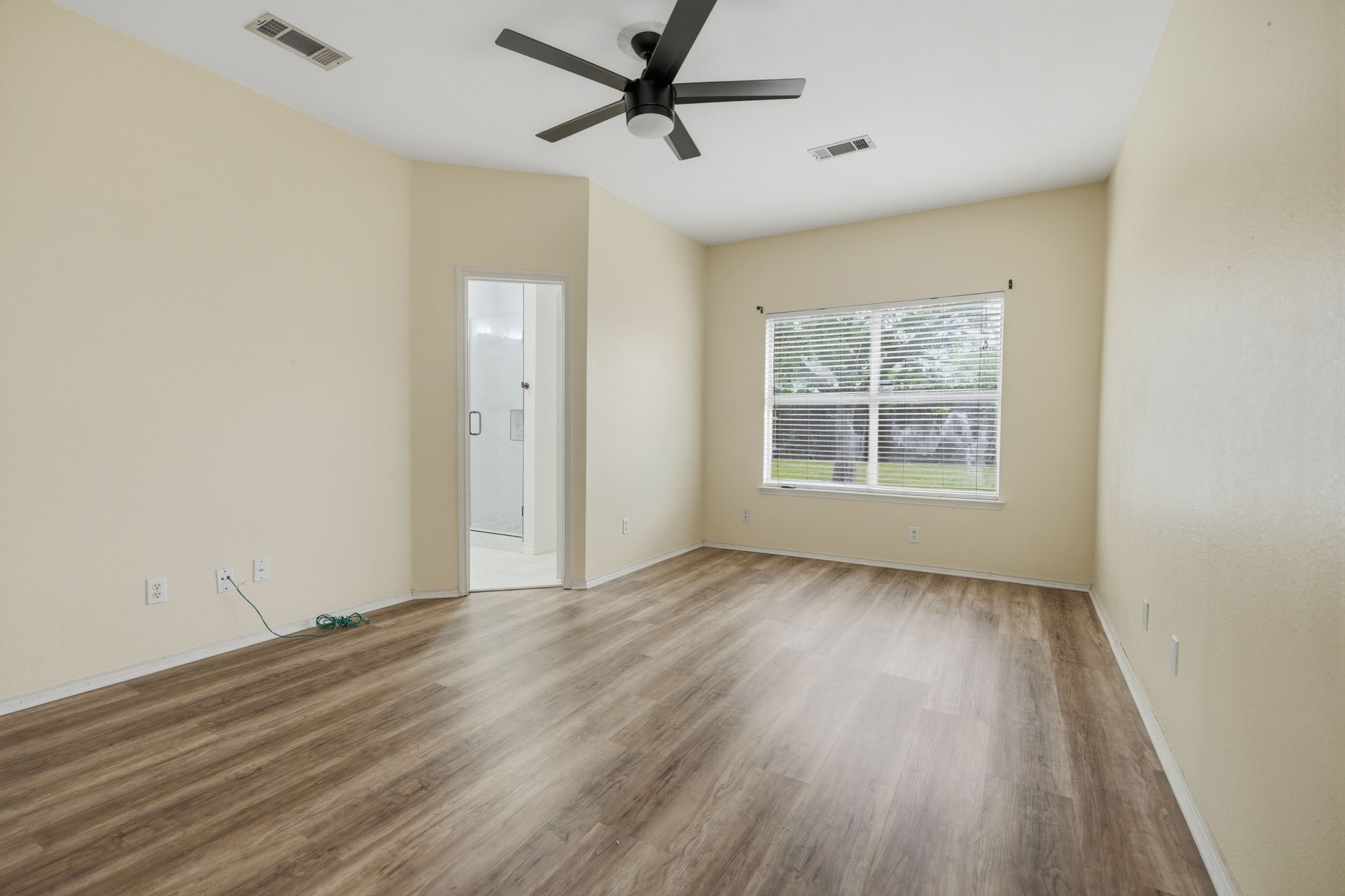 1003 Morningside Drive Grand Prairie TX 75052