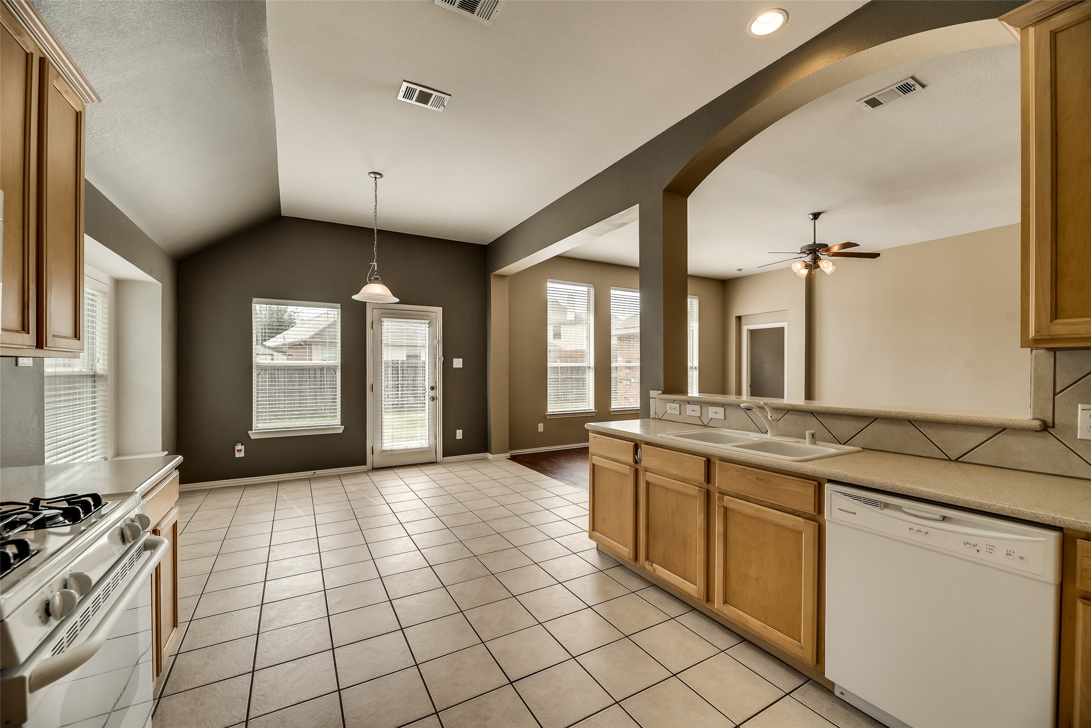 3209 Bloomfield Trail Mansfield TX 76063