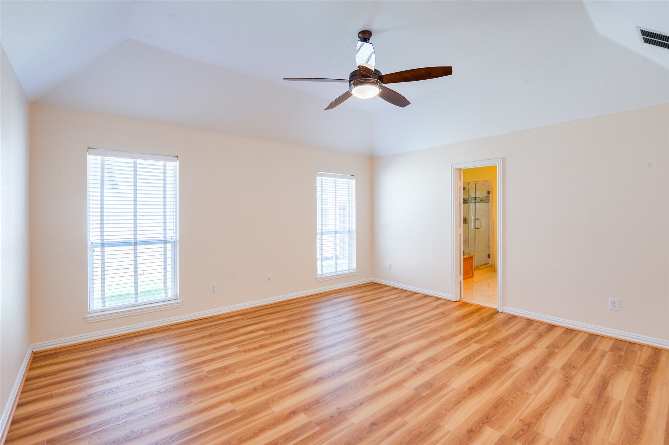 5919 Willow Wood Lane Dallas TX 75252
