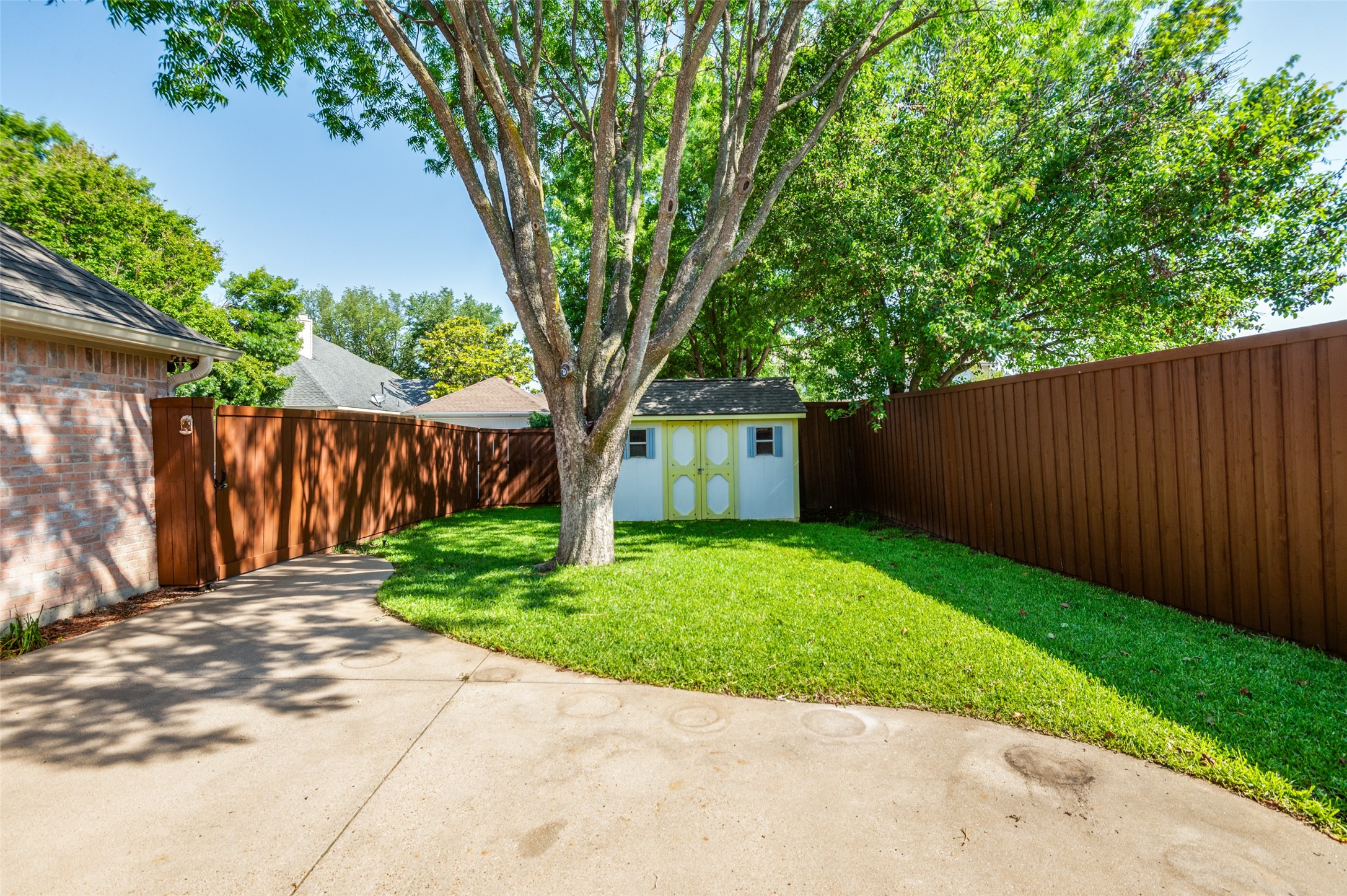 5919 Willow Wood Lane Dallas TX 75252