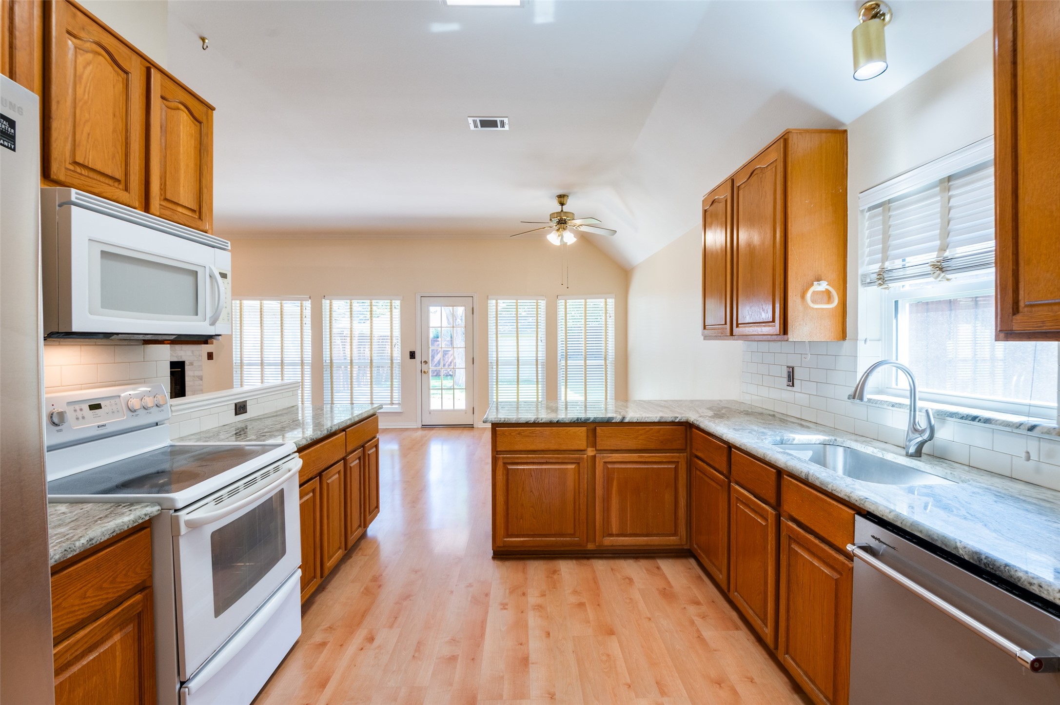 5919 Willow Wood Lane Dallas TX 75252