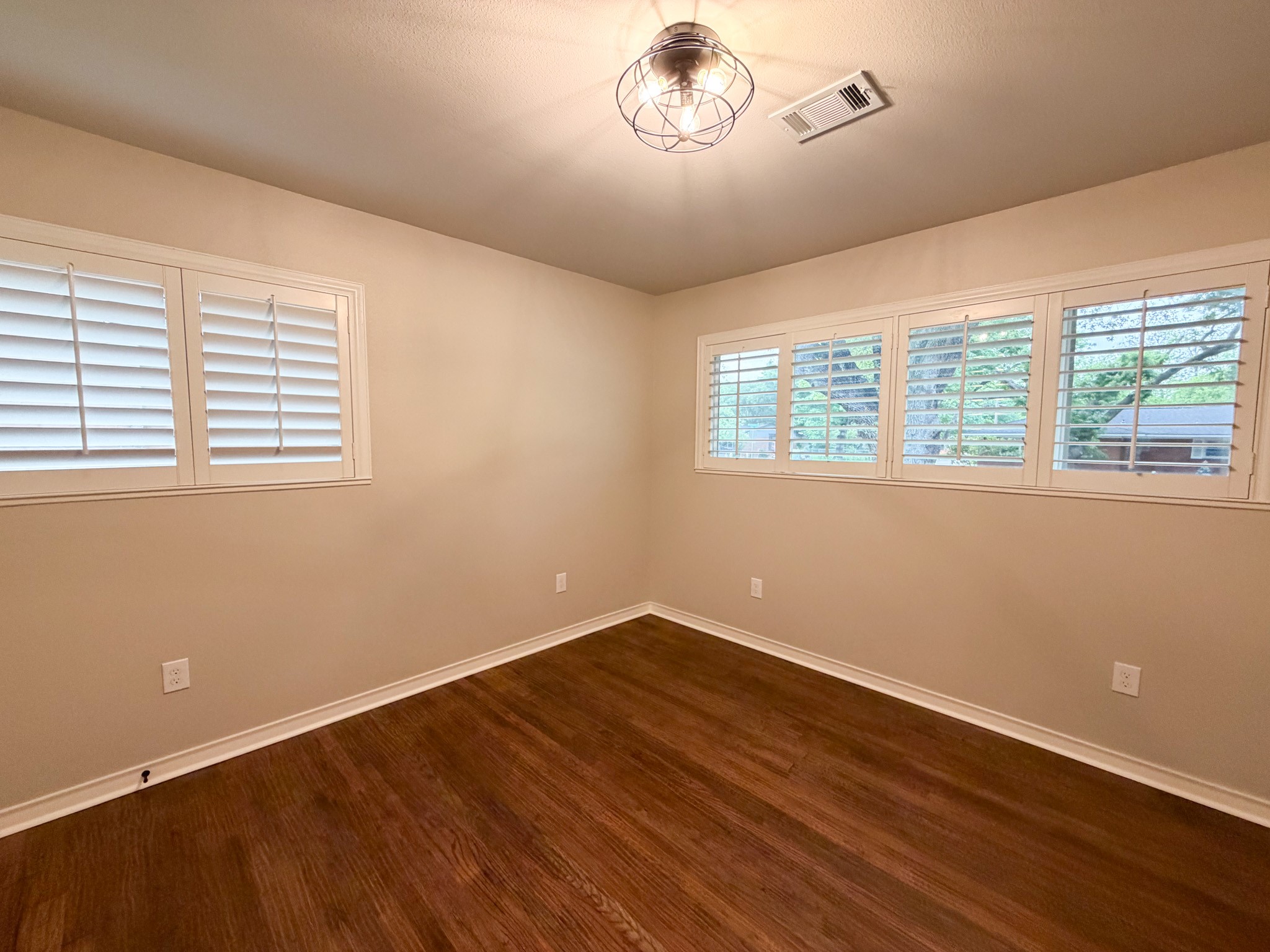113 Monticello Drive Waxahachie TX 75165