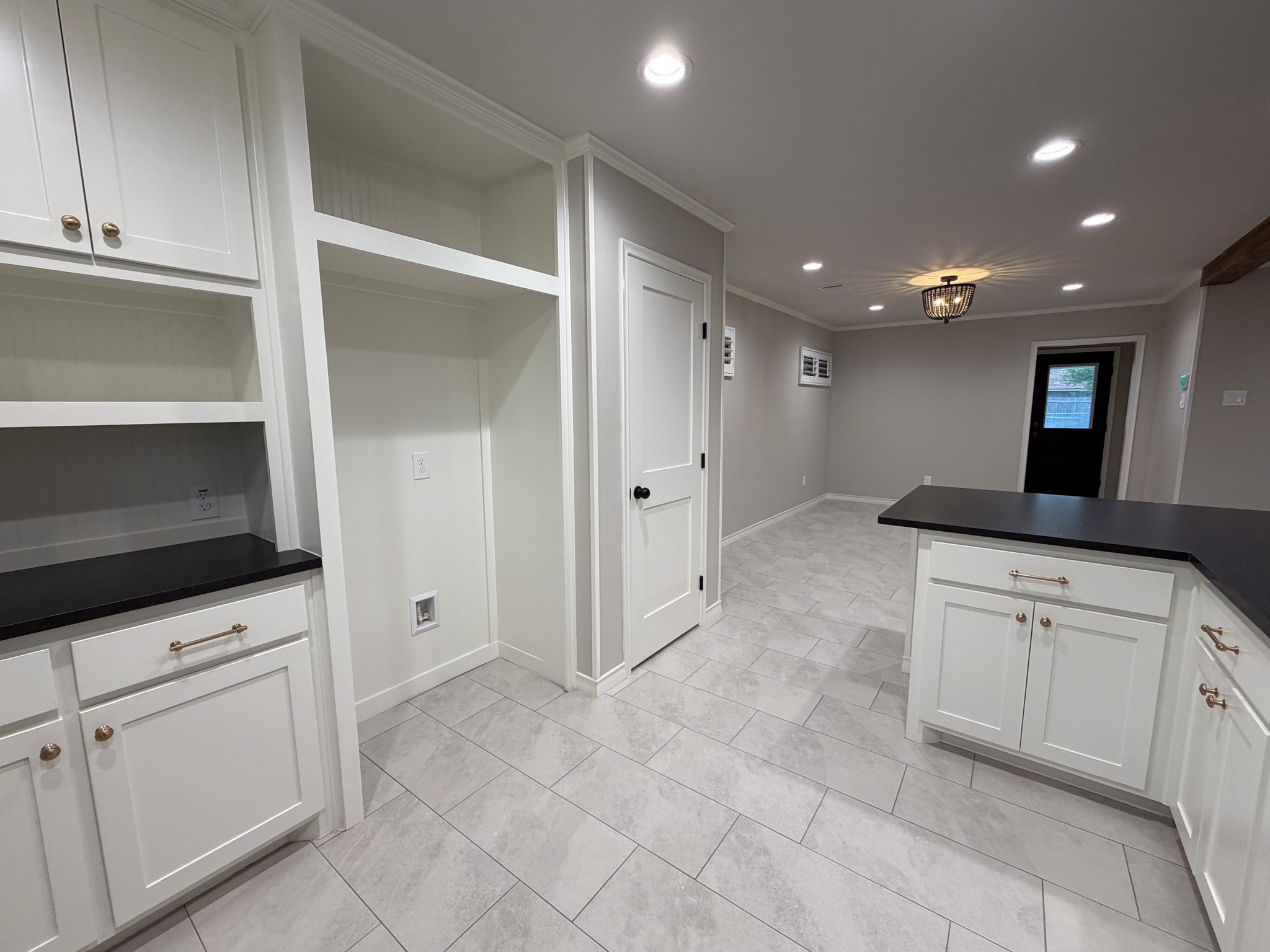 113 Monticello Drive Waxahachie TX 75165