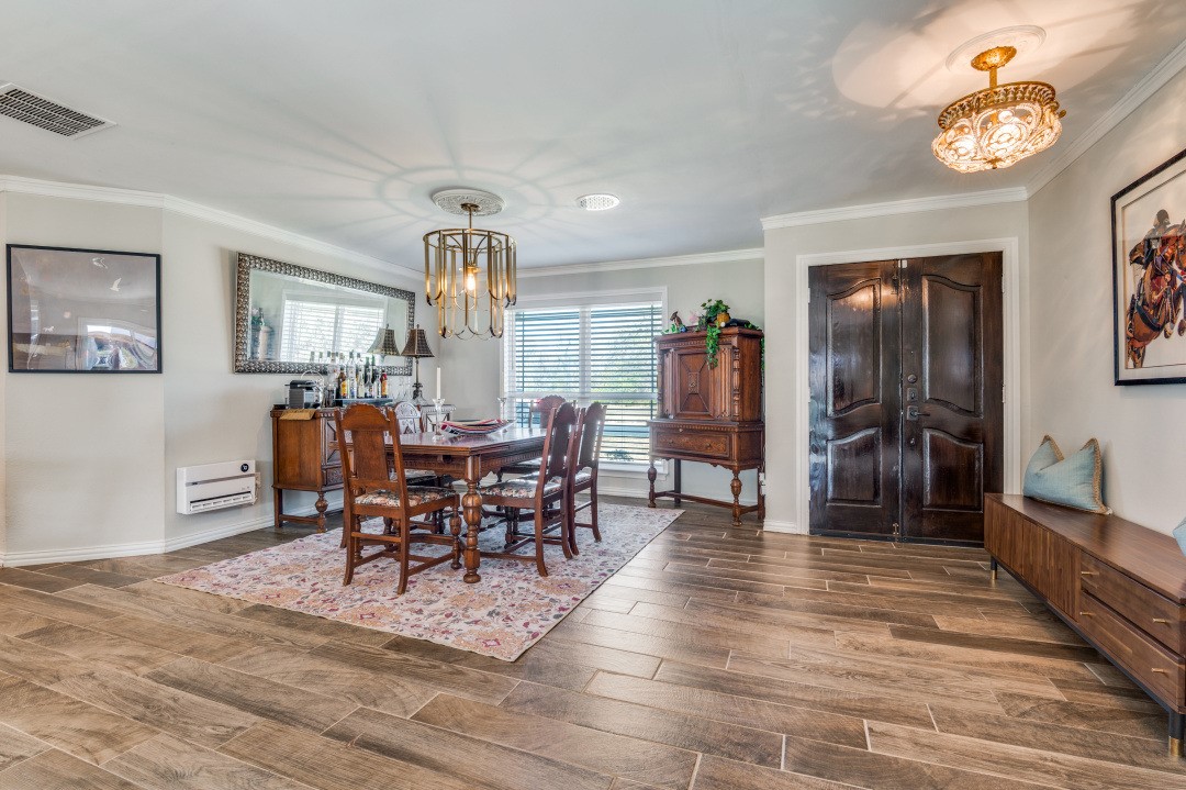 532 W Five Mile Parkway Dallas TX 75224