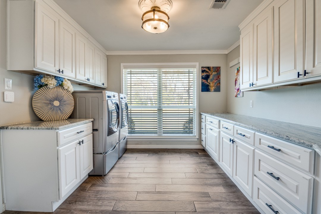 532 W Five Mile Parkway Dallas TX 75224