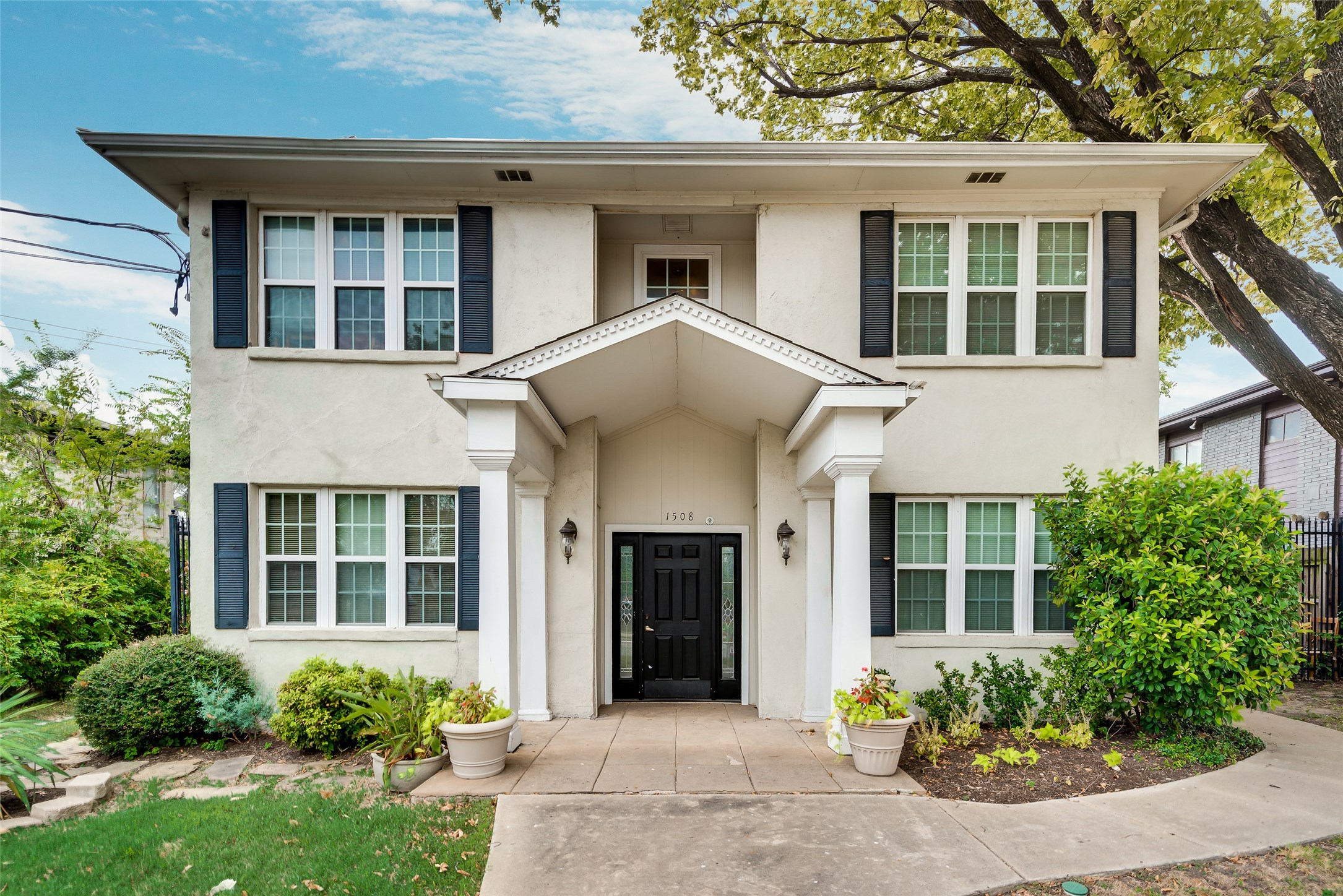 1508 N Peak Street Dallas TX 75204
