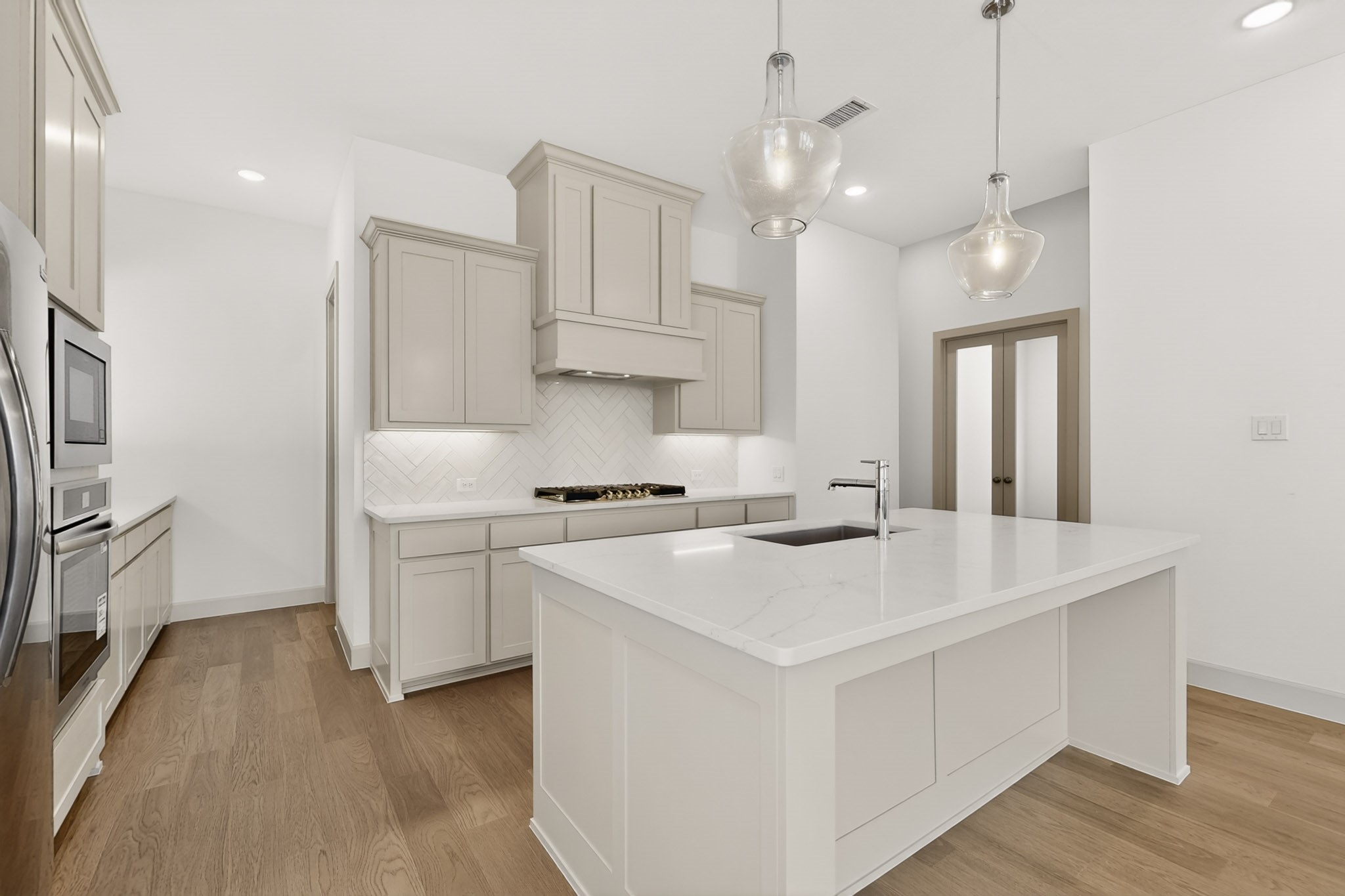 4013 Chastetree Lane Mckinney TX 75071