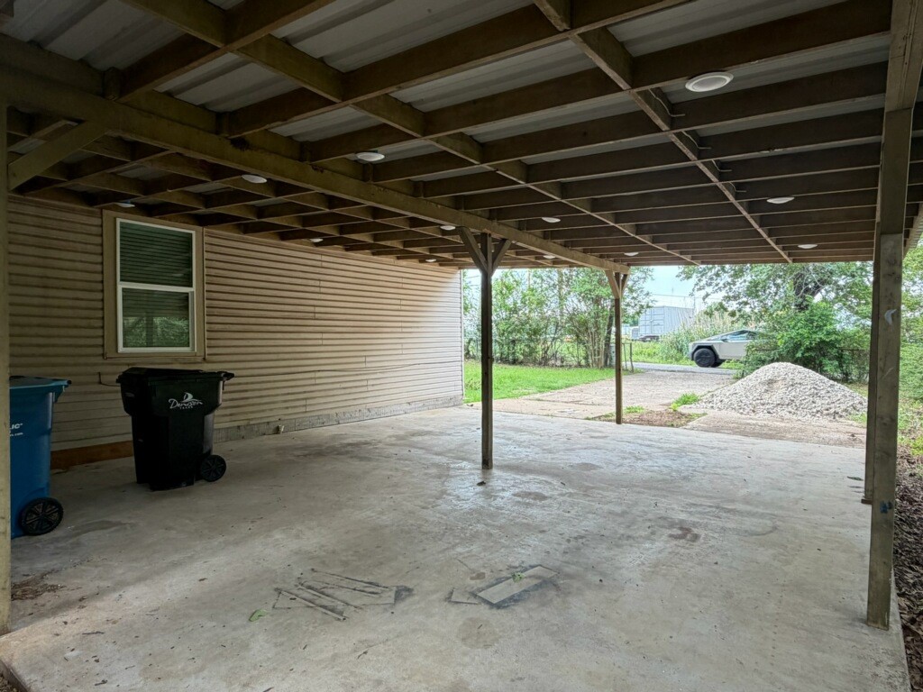 2015 W Knight Road Denison TX 75020
