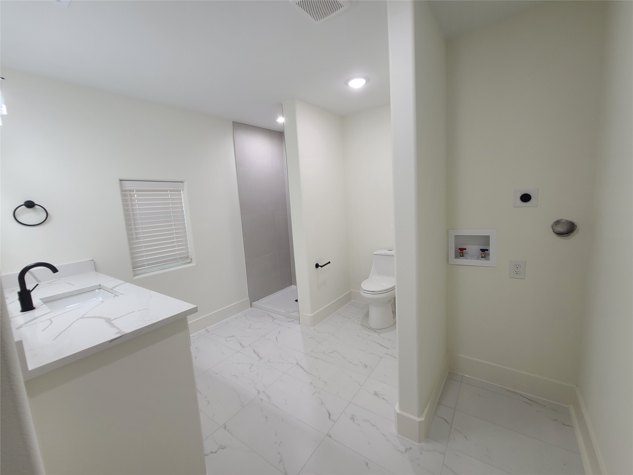 2015 W Knight Road Denison TX 75020