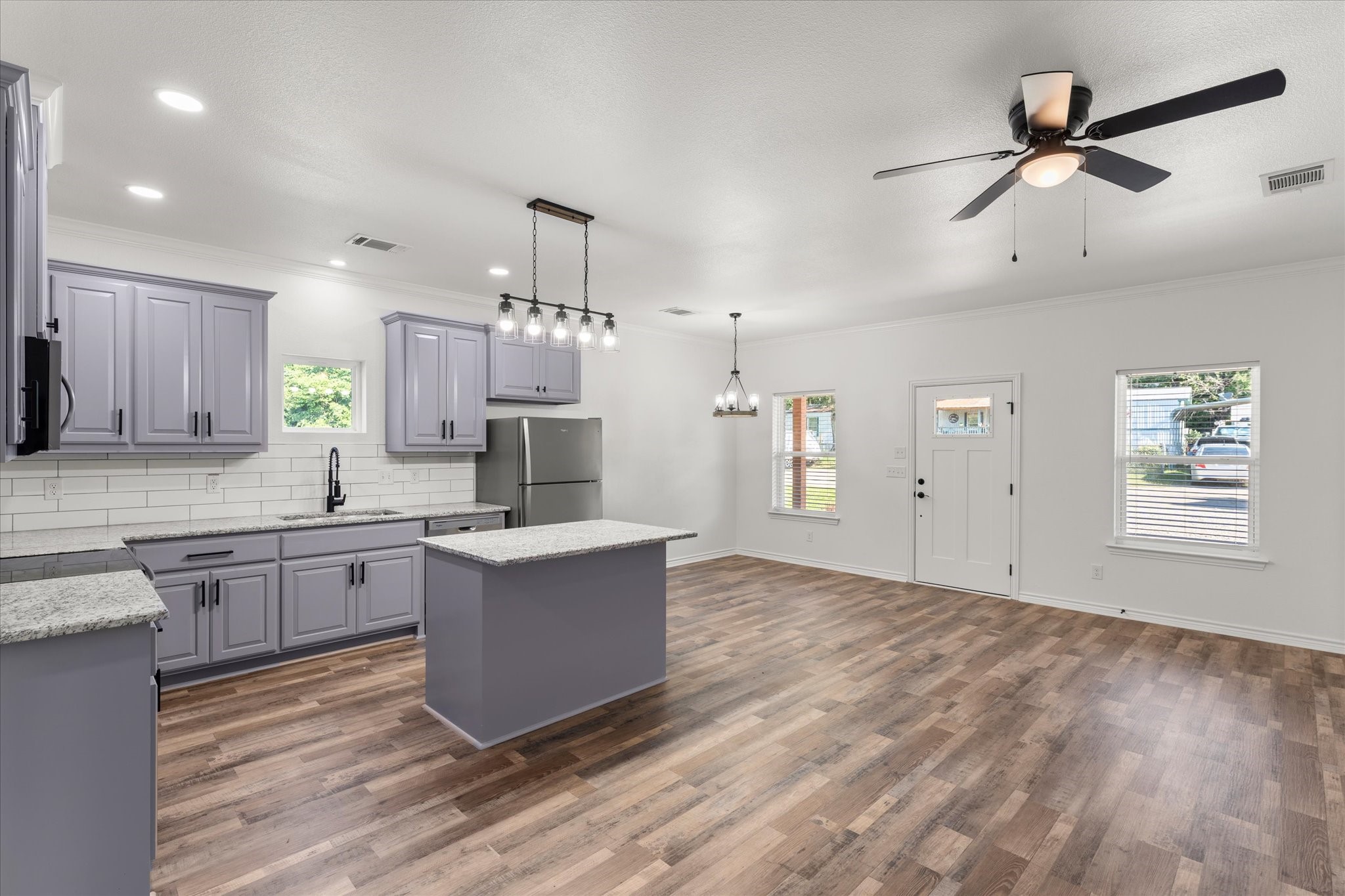 109B Happy Hills Trail Gun Barrel City TX 75156