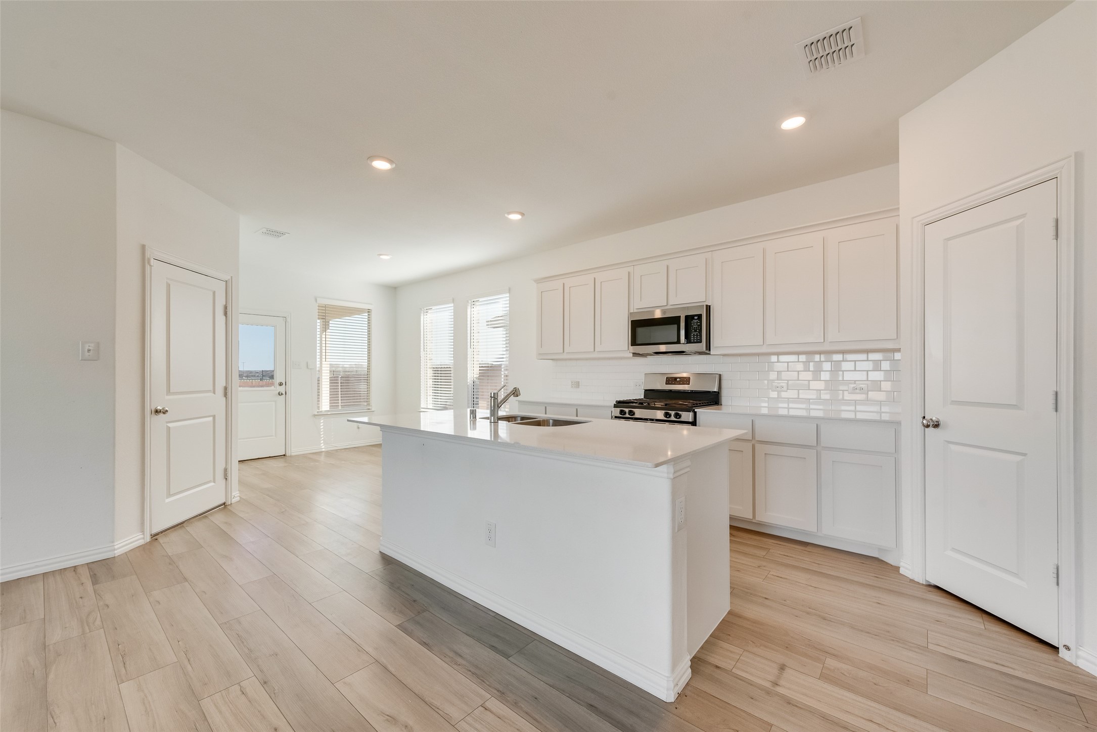 3750 Honey Daisy Drive Crandall TX 75114