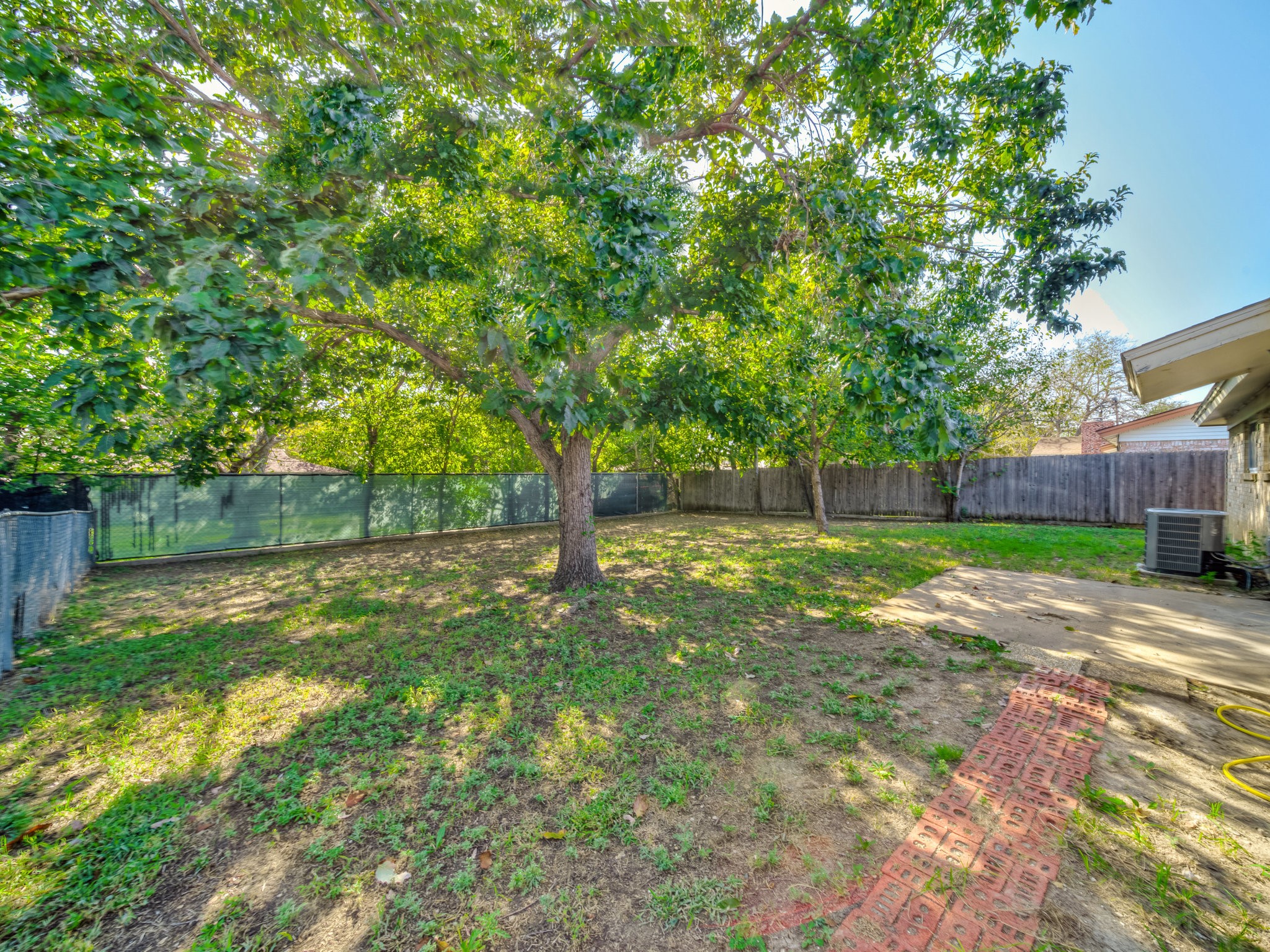 844 Saddle Road White Settlement TX 76108