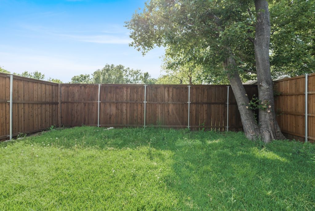 703 N Tennessee Street Mckinney TX 75069