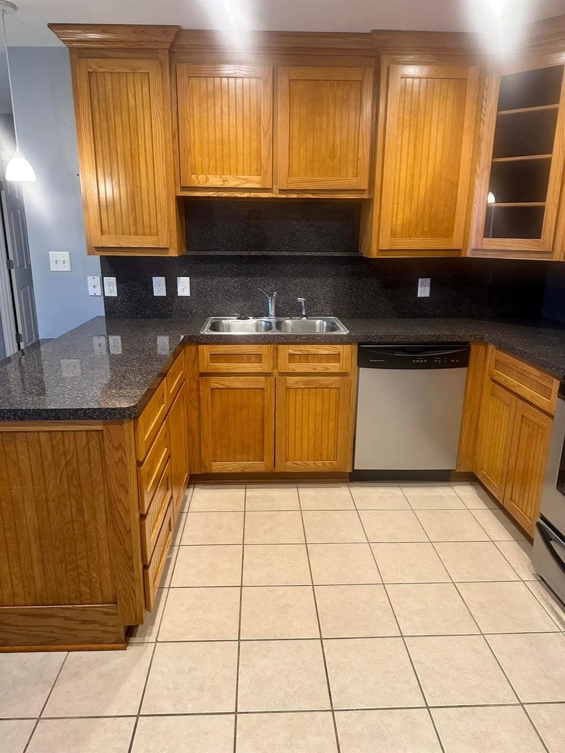 1130 E Ohio Street Van TX 75790