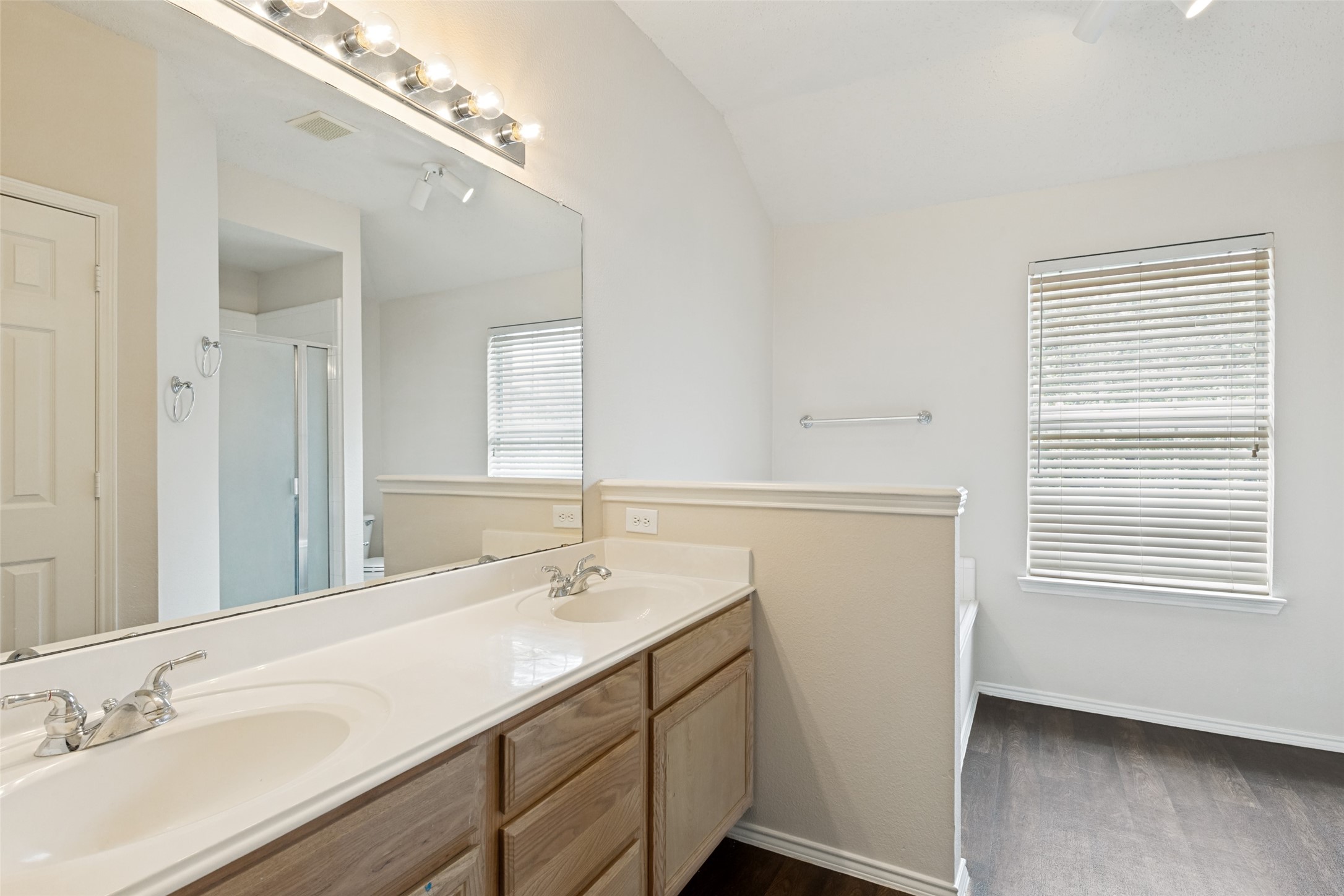 732 Fox Run Trail Saginaw TX 76179