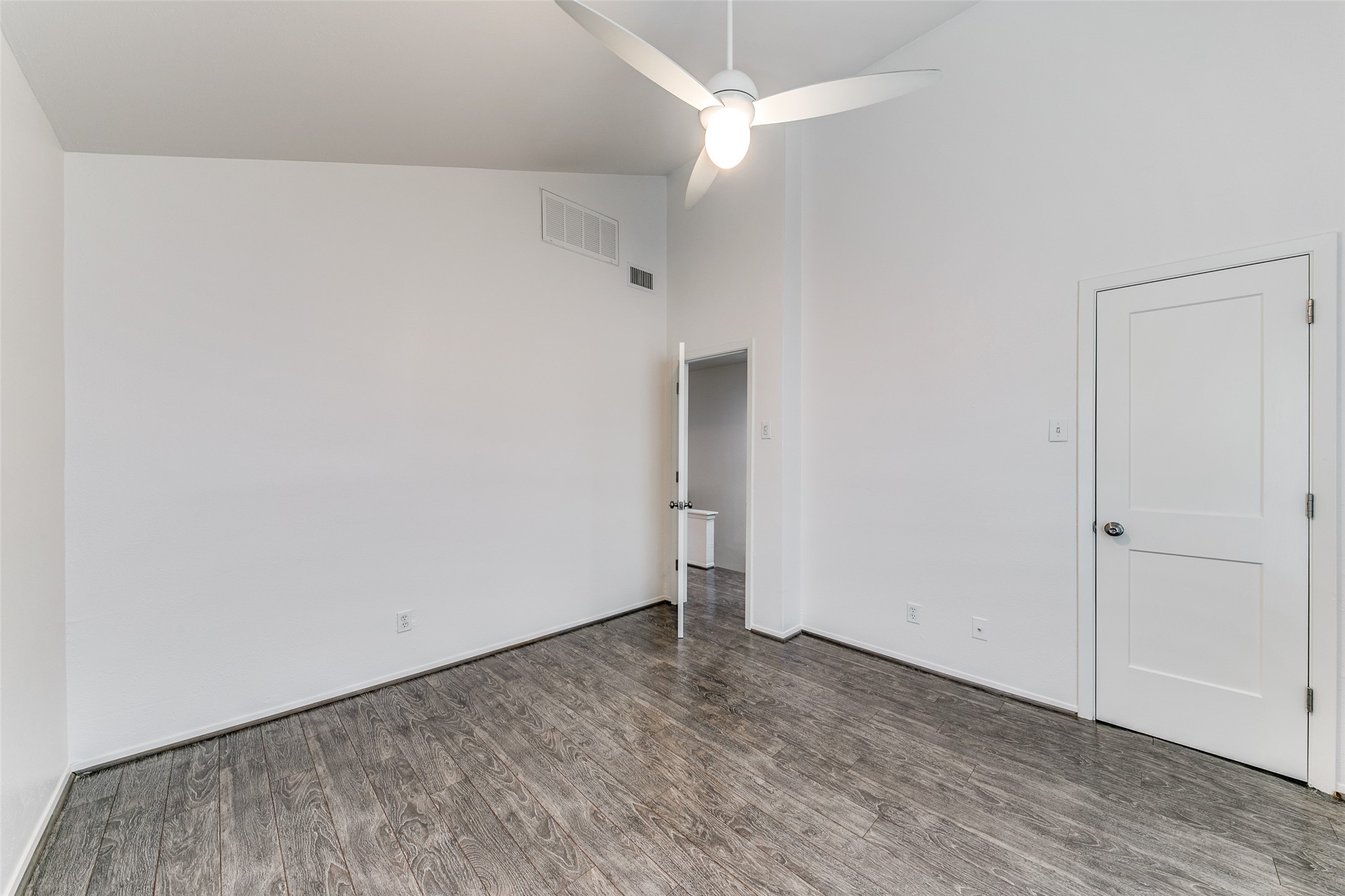 4025 Holland Avenue Dallas TX 75219