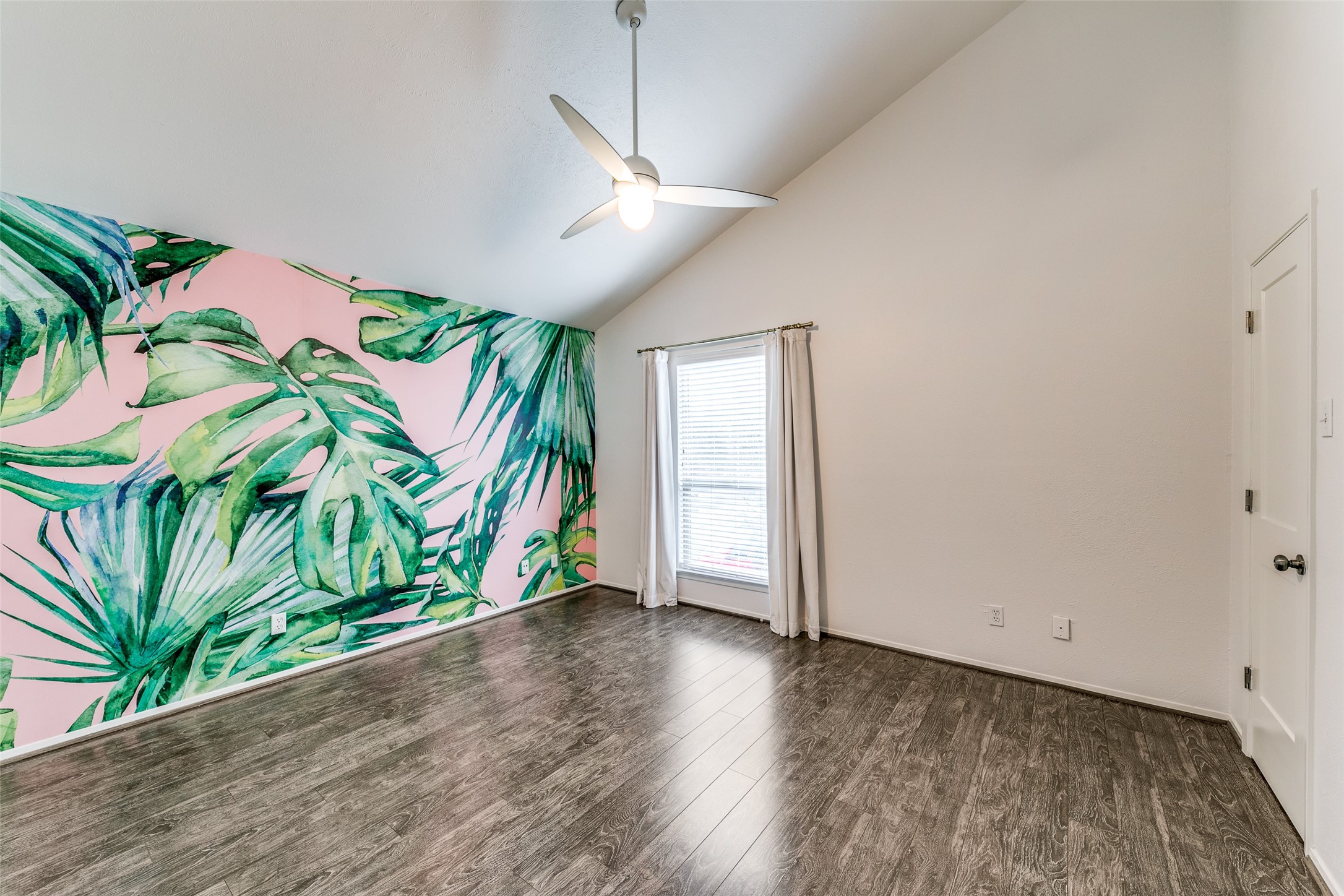 4025 Holland Avenue Dallas TX 75219