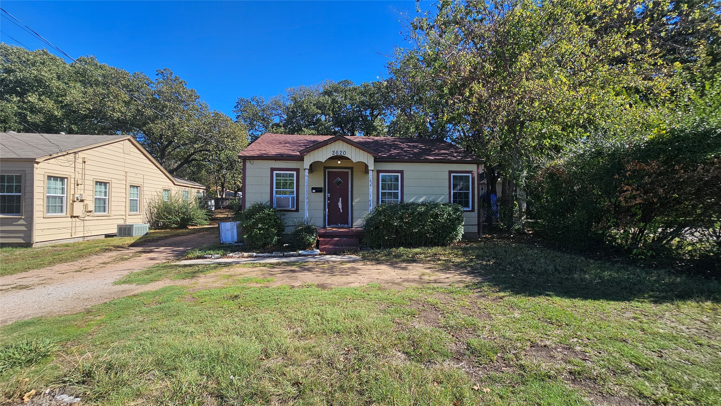 2620 N Elm Street Denton TX 76201