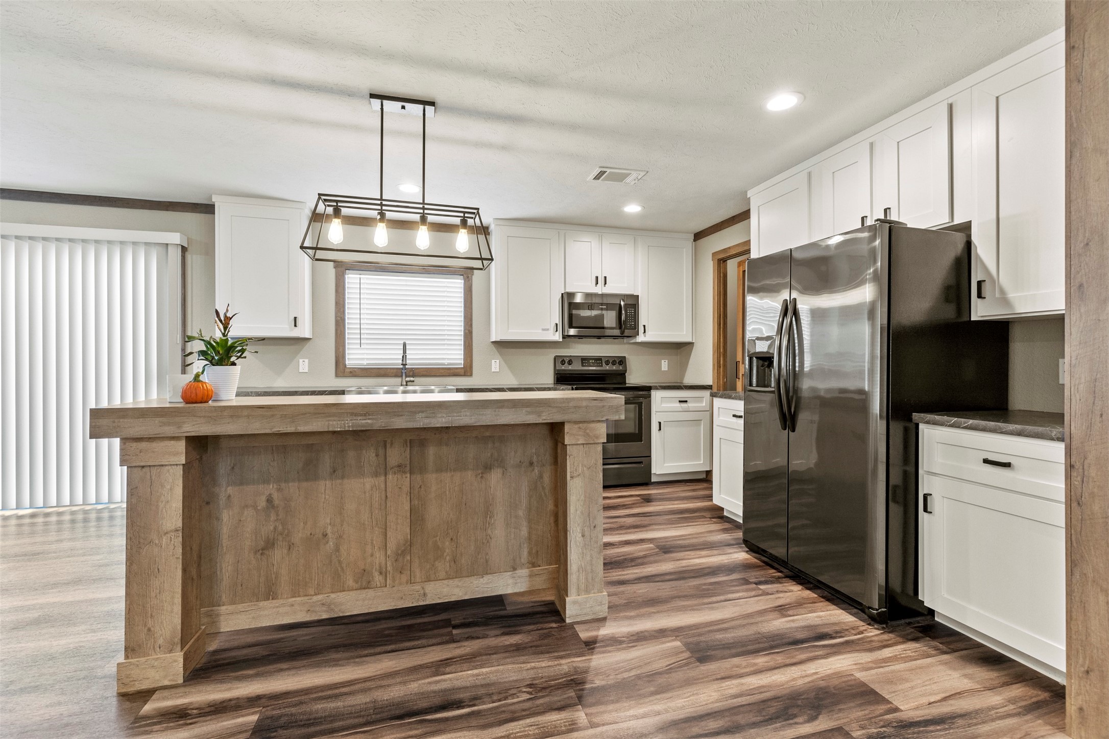 951 E. Sandusky Road Sadler TX 76264