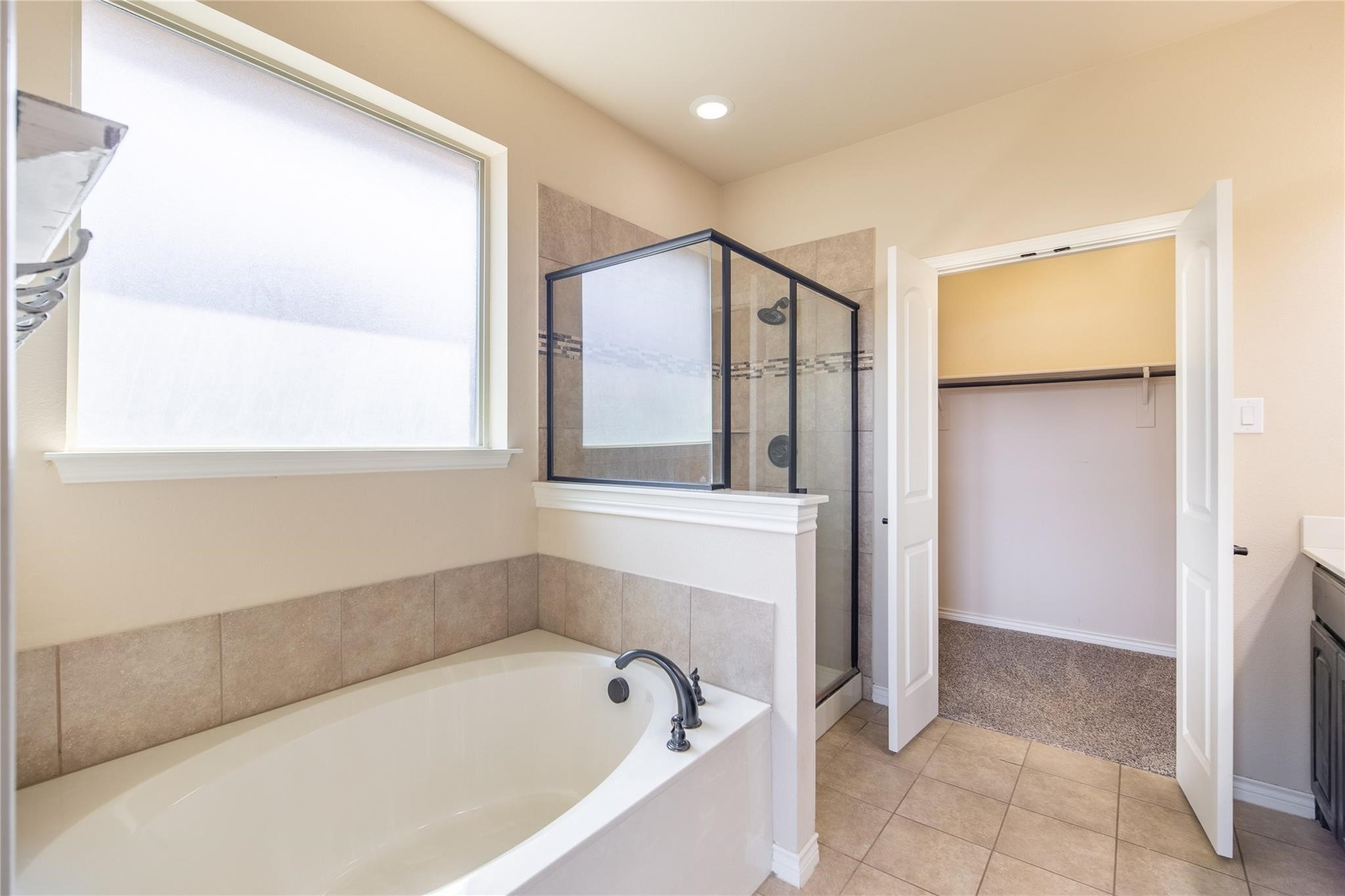637 Peach Lane Burleson TX 76028