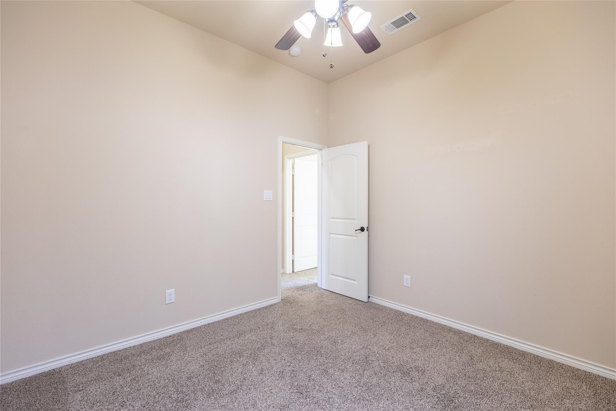 637 Peach Lane Burleson TX 76028