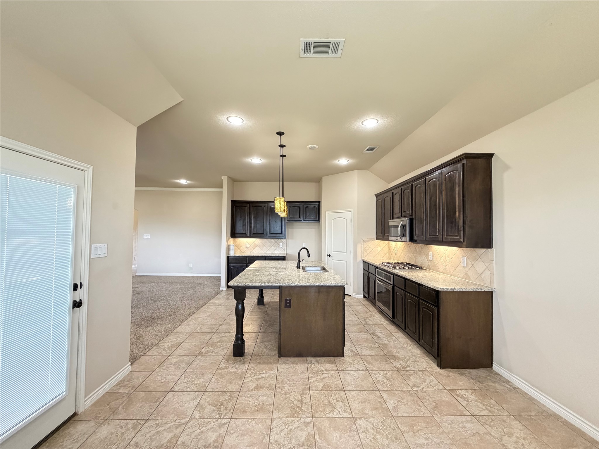 637 Peach Lane Burleson TX 76028