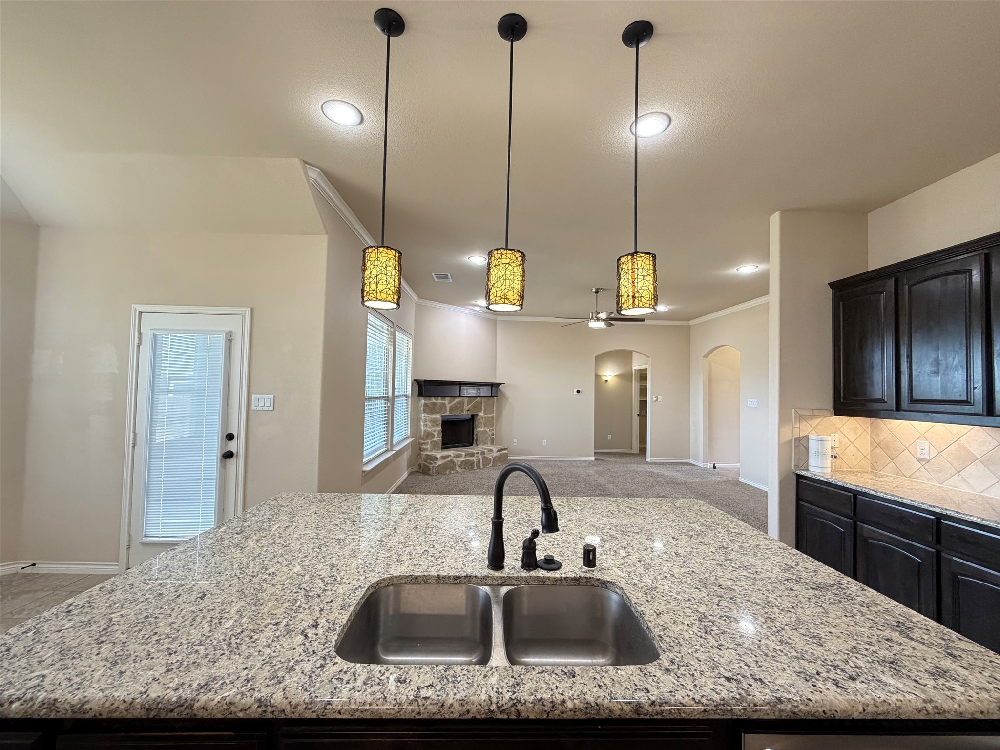 637 Peach Lane Burleson TX 76028