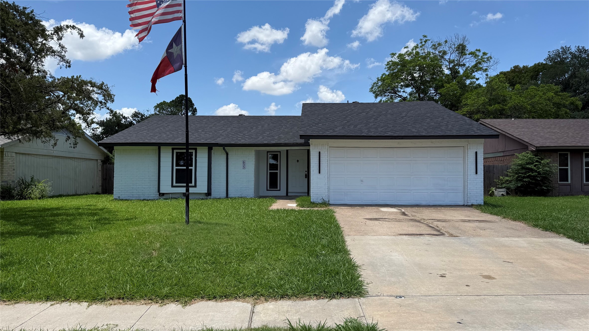 633 Stroud Lane Garland TX 75043