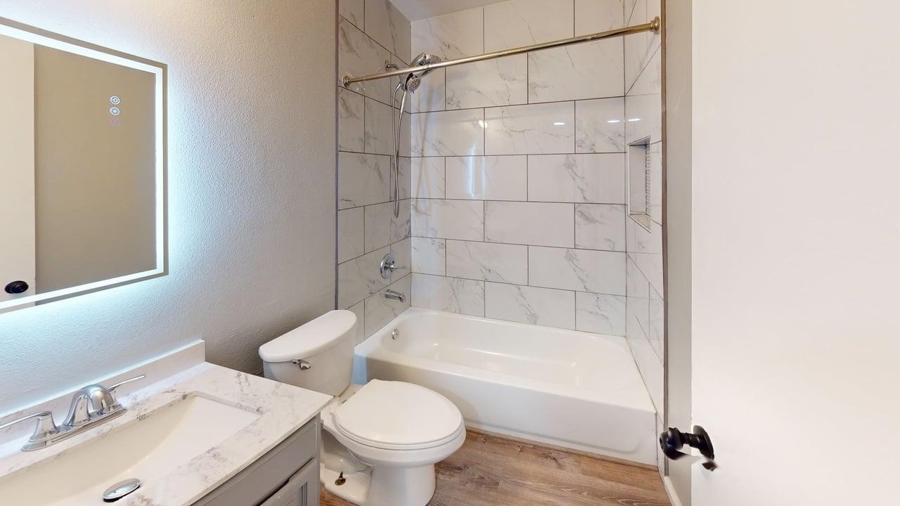 633 Stroud Lane Garland TX 75043