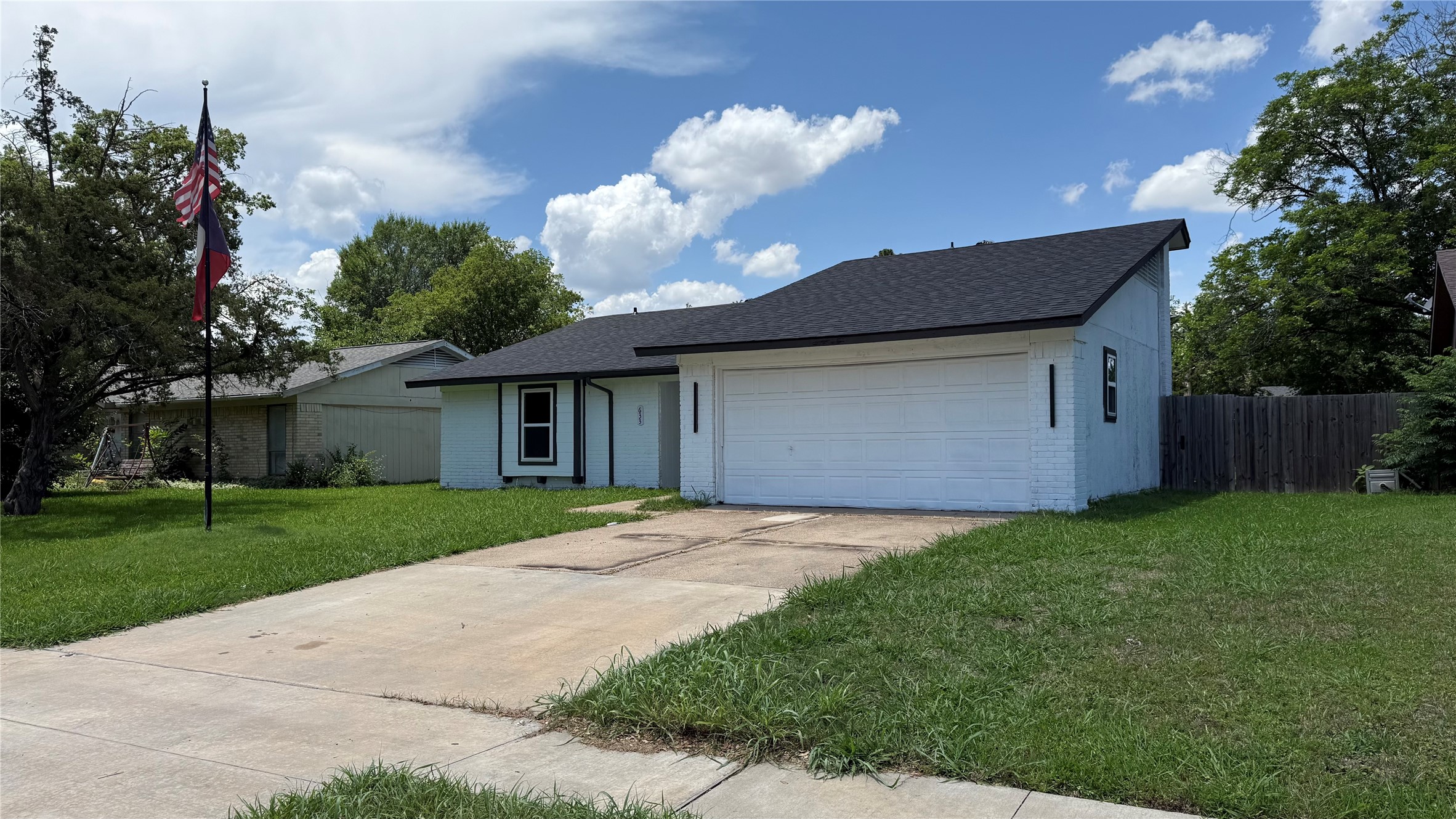633 Stroud Lane Garland TX 75043