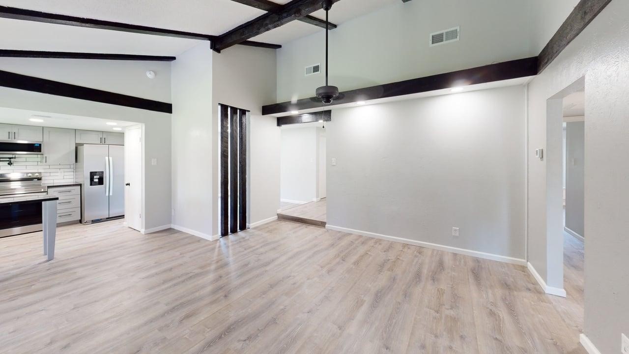 633 Stroud Lane Garland TX 75043