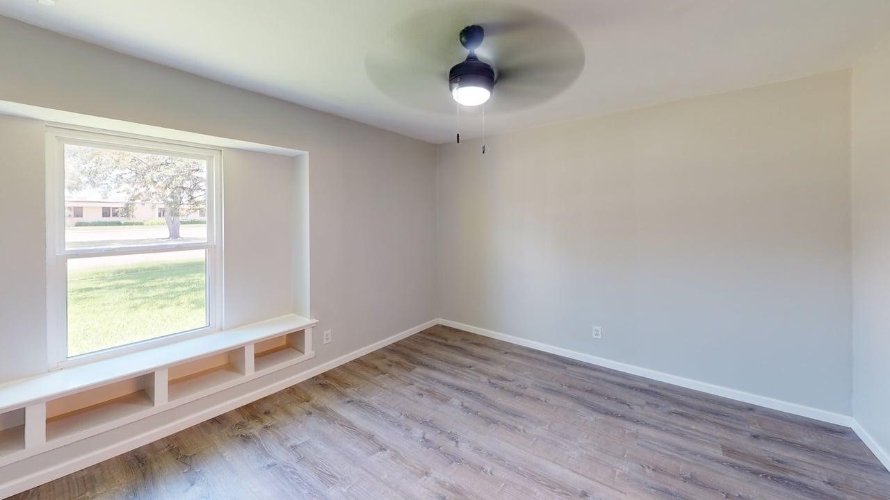 633 Stroud Lane Garland TX 75043