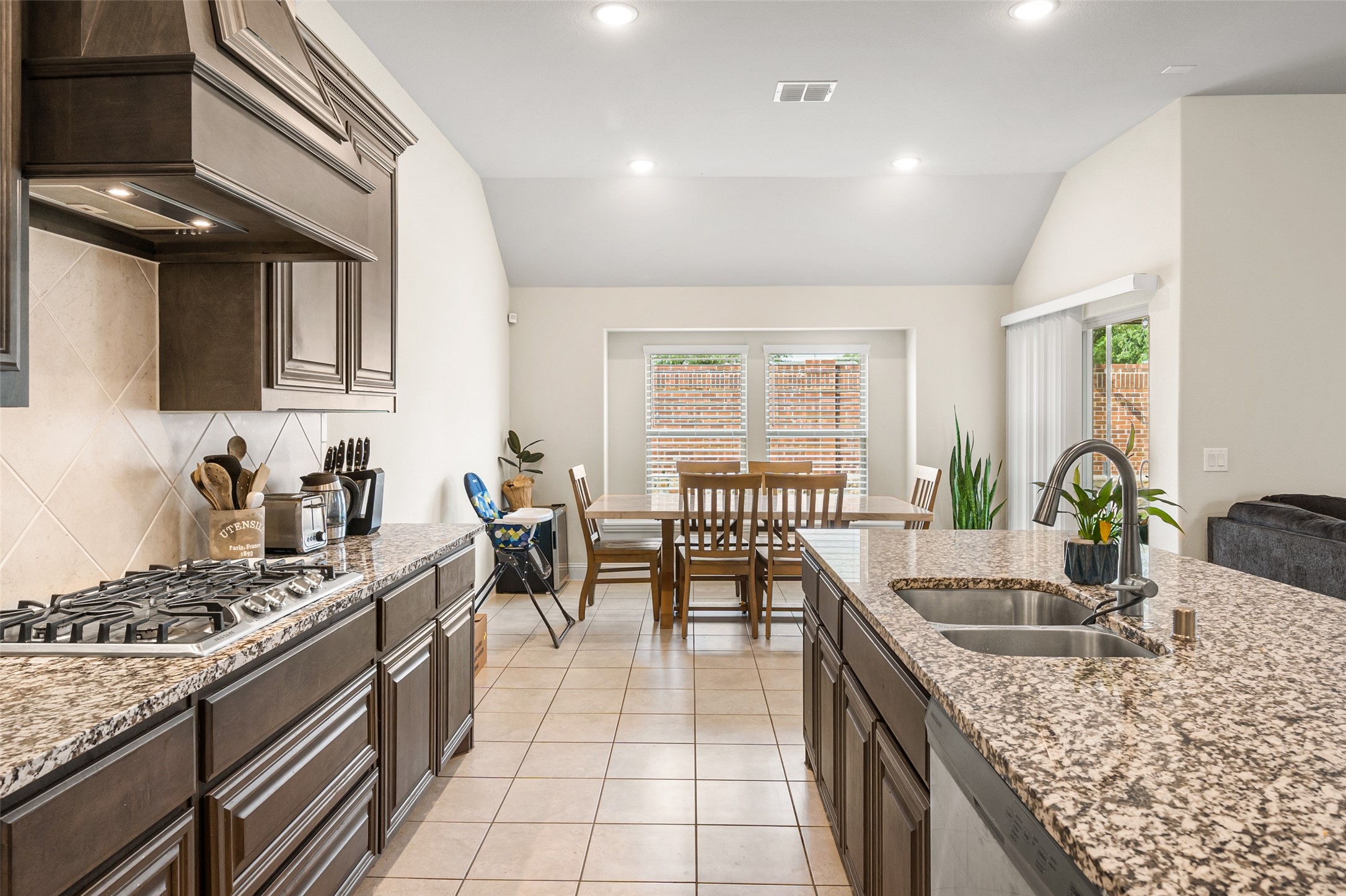 1514 Nighthawk Lane Mansfield TX 76063