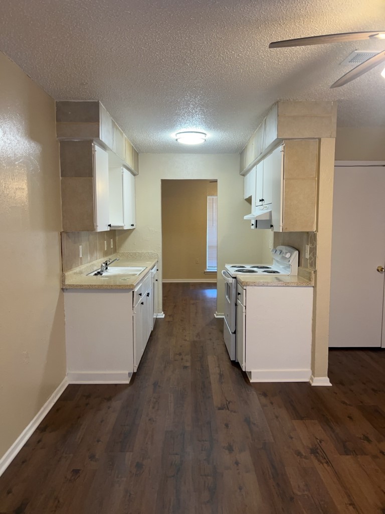 324 Rita Drive Garland TX 75042