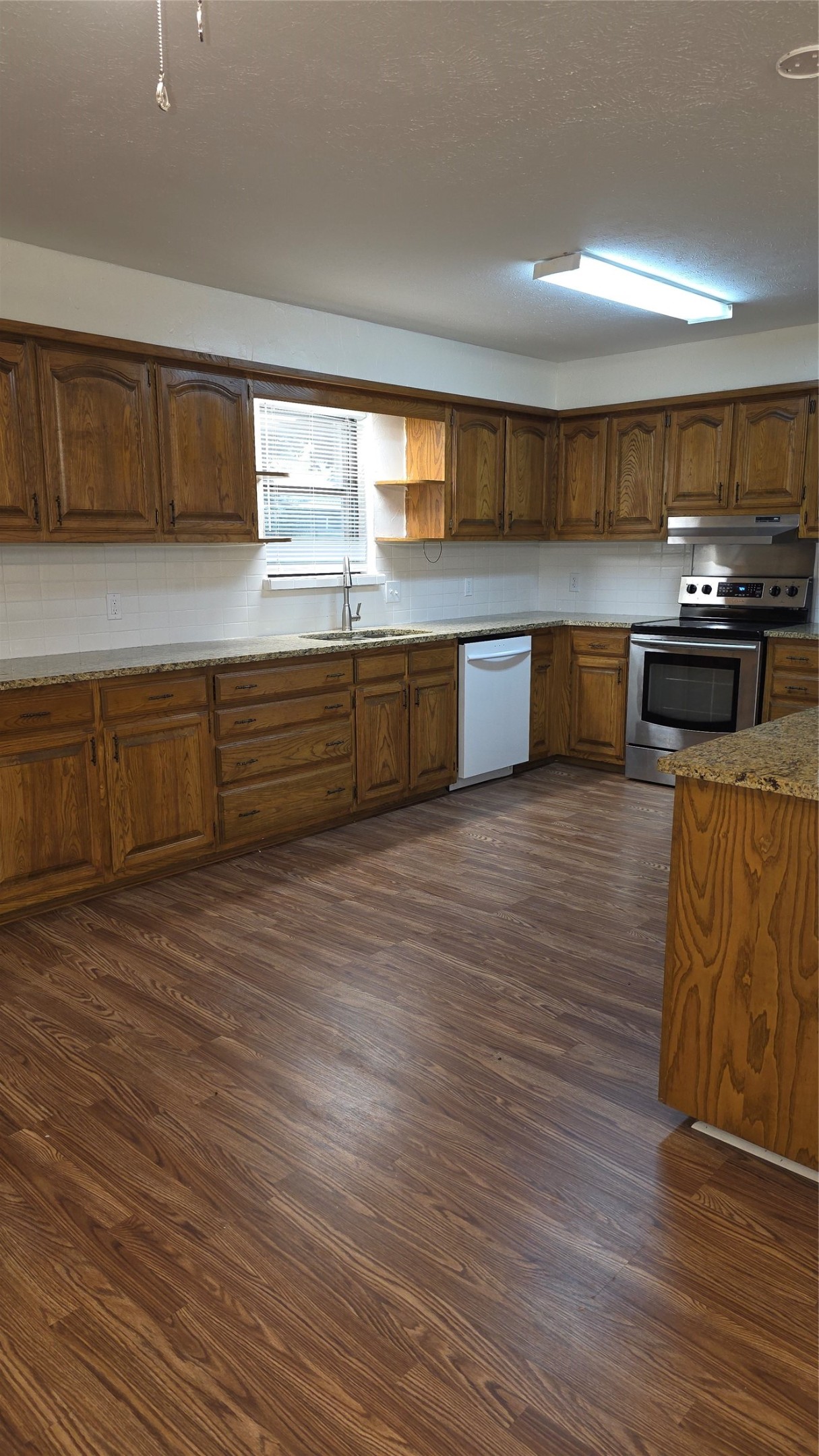 210 E Witt Street Wolfe City TX 75496
