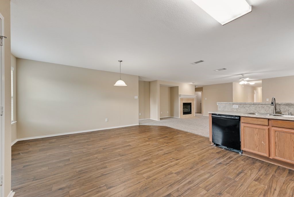 6233 Balcony Lane Dallas TX 75241