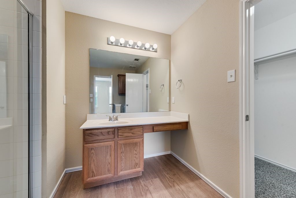 6233 Balcony Lane Dallas TX 75241
