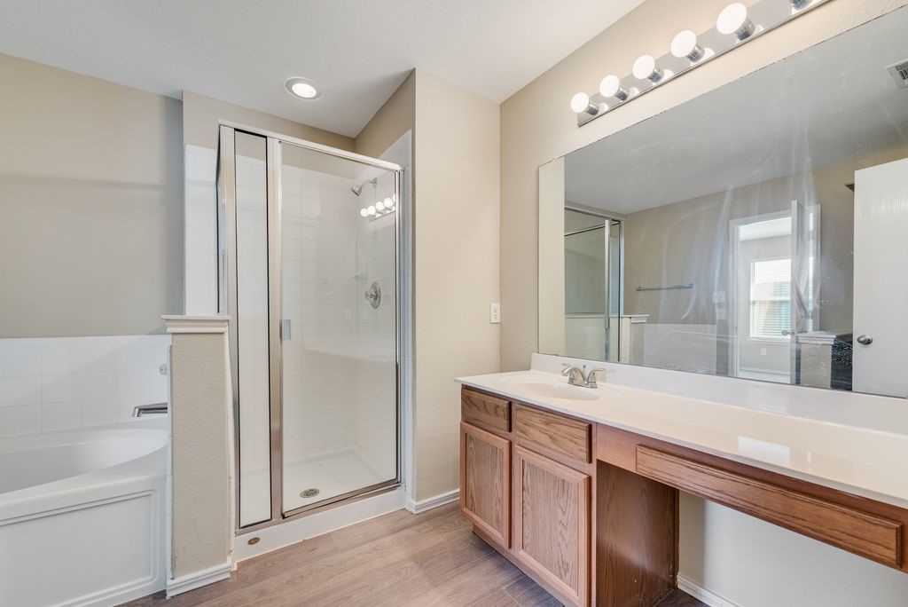 6233 Balcony Lane Dallas TX 75241