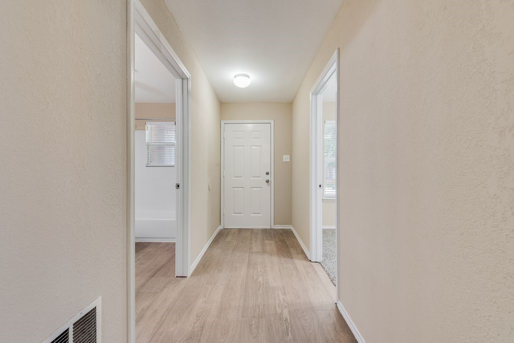 6233 Balcony Lane Dallas TX 75241