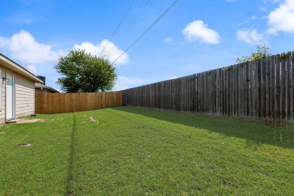6233 Balcony Lane Dallas TX 75241