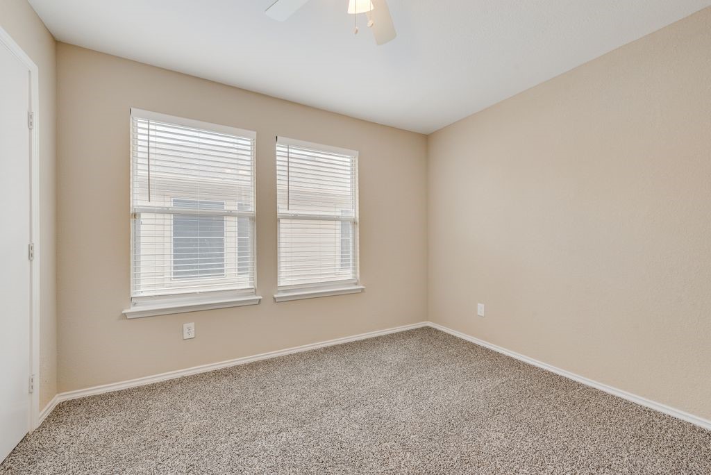 6233 Balcony Lane Dallas TX 75241