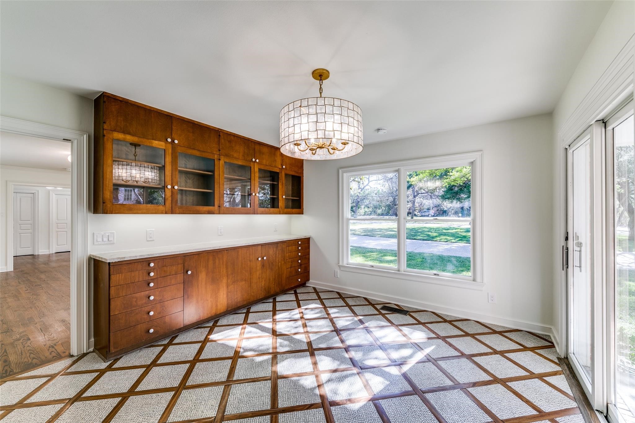 5543 Winston Court Dallas TX 75220