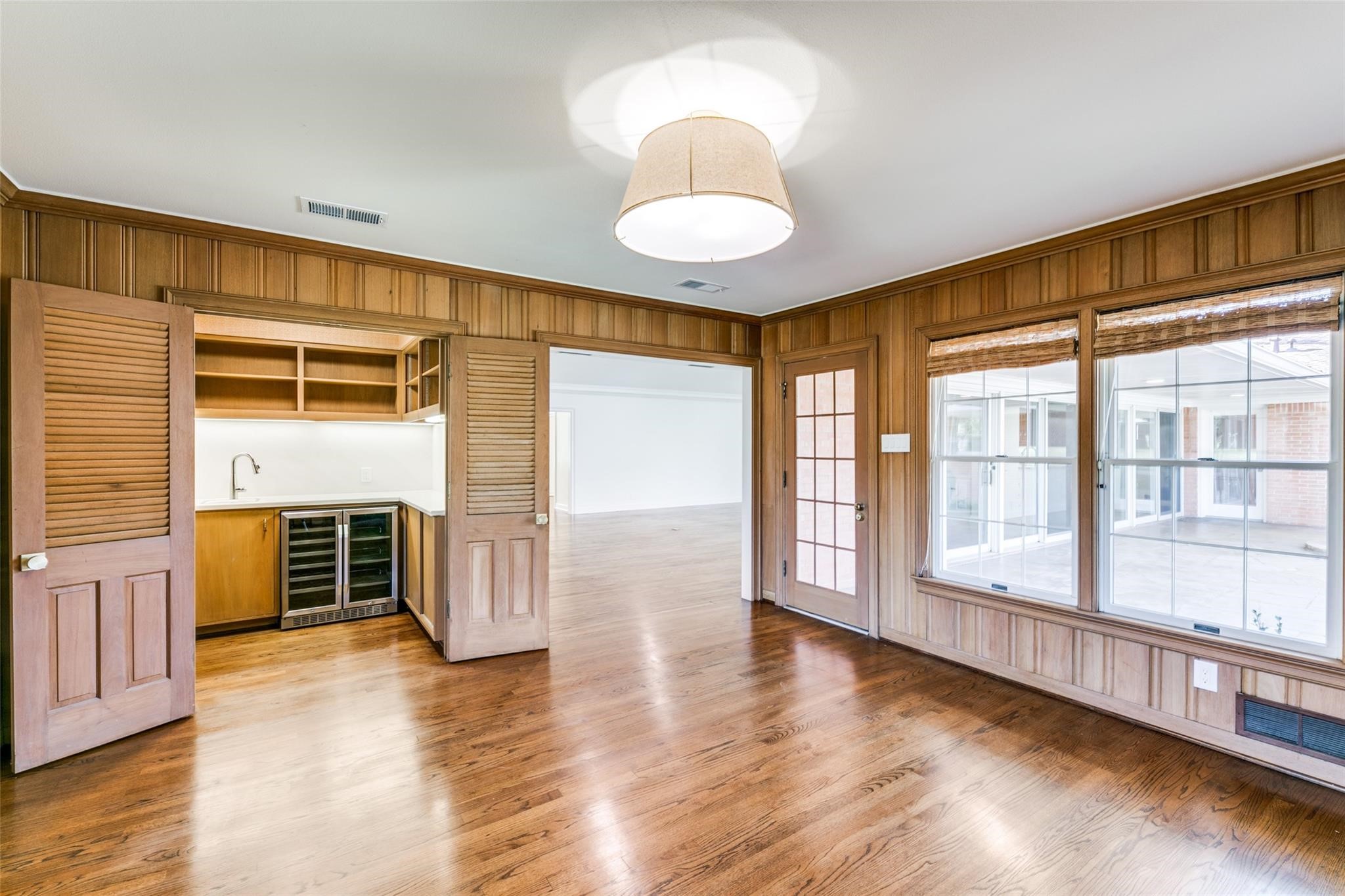 5543 Winston Court Dallas TX 75220
