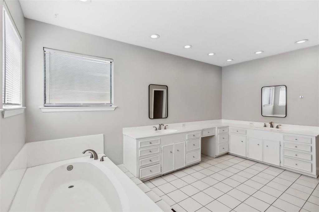 17015 Graystone Drive Dallas TX 75248