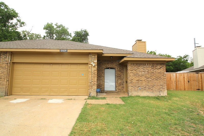 12027 Leisure Way Dallas TX 75243