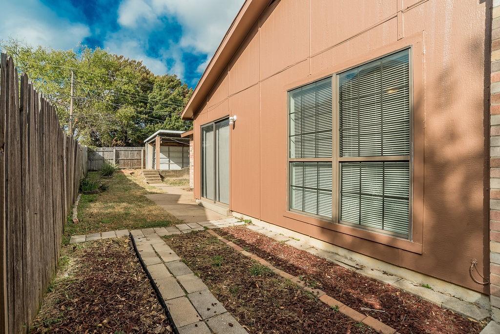 1437 Brook Meadow Circle Lancaster TX 75134