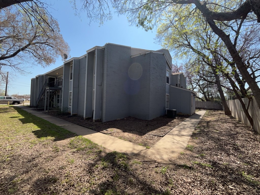 219 Fry Street Denton TX 76201