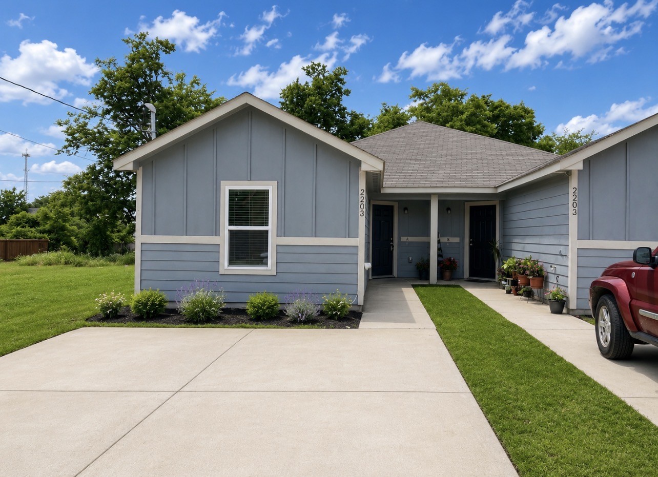 2203 Henry Street Greenville TX 75401