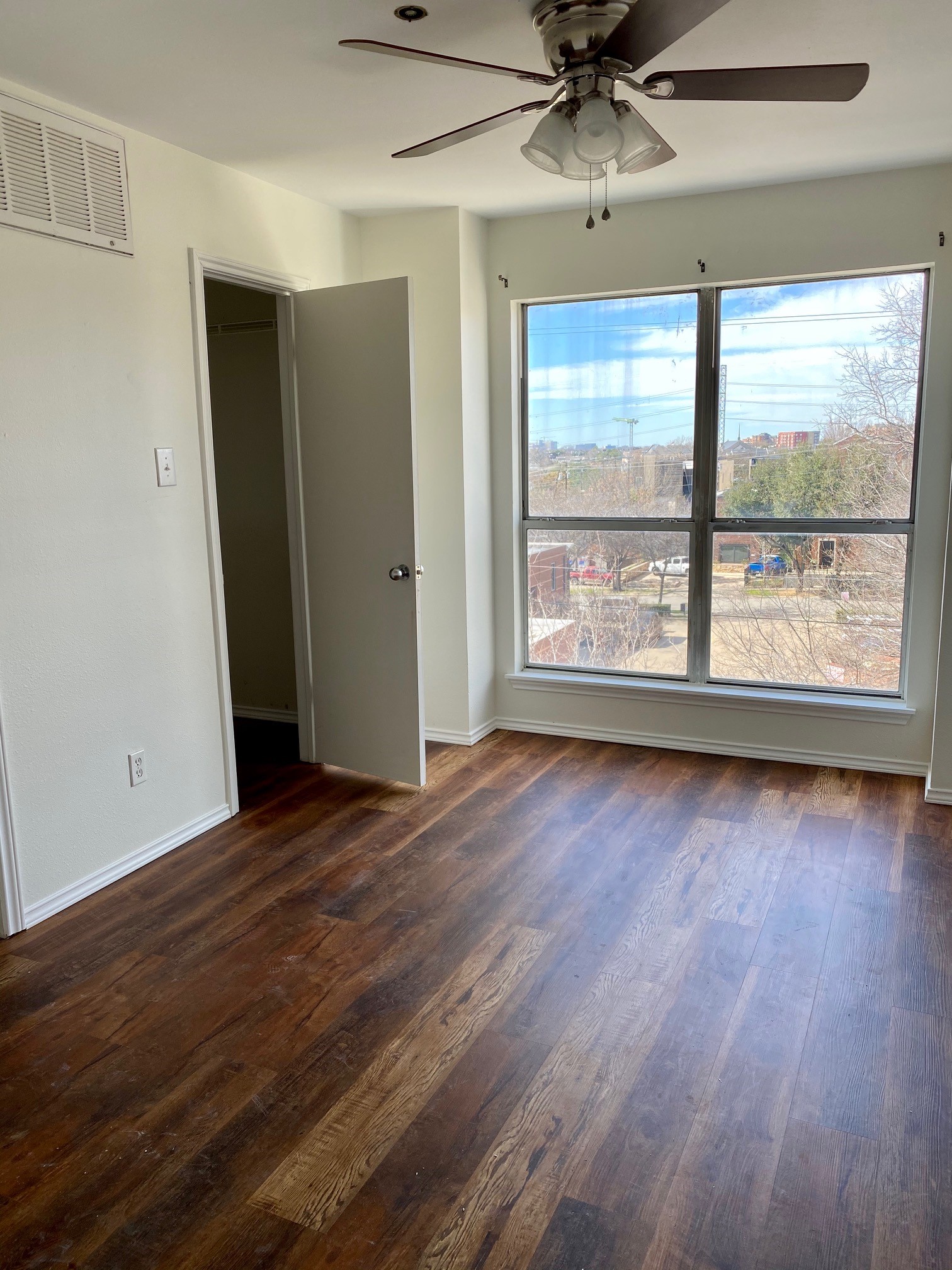 4221 Cole Avenue Dallas TX 75205