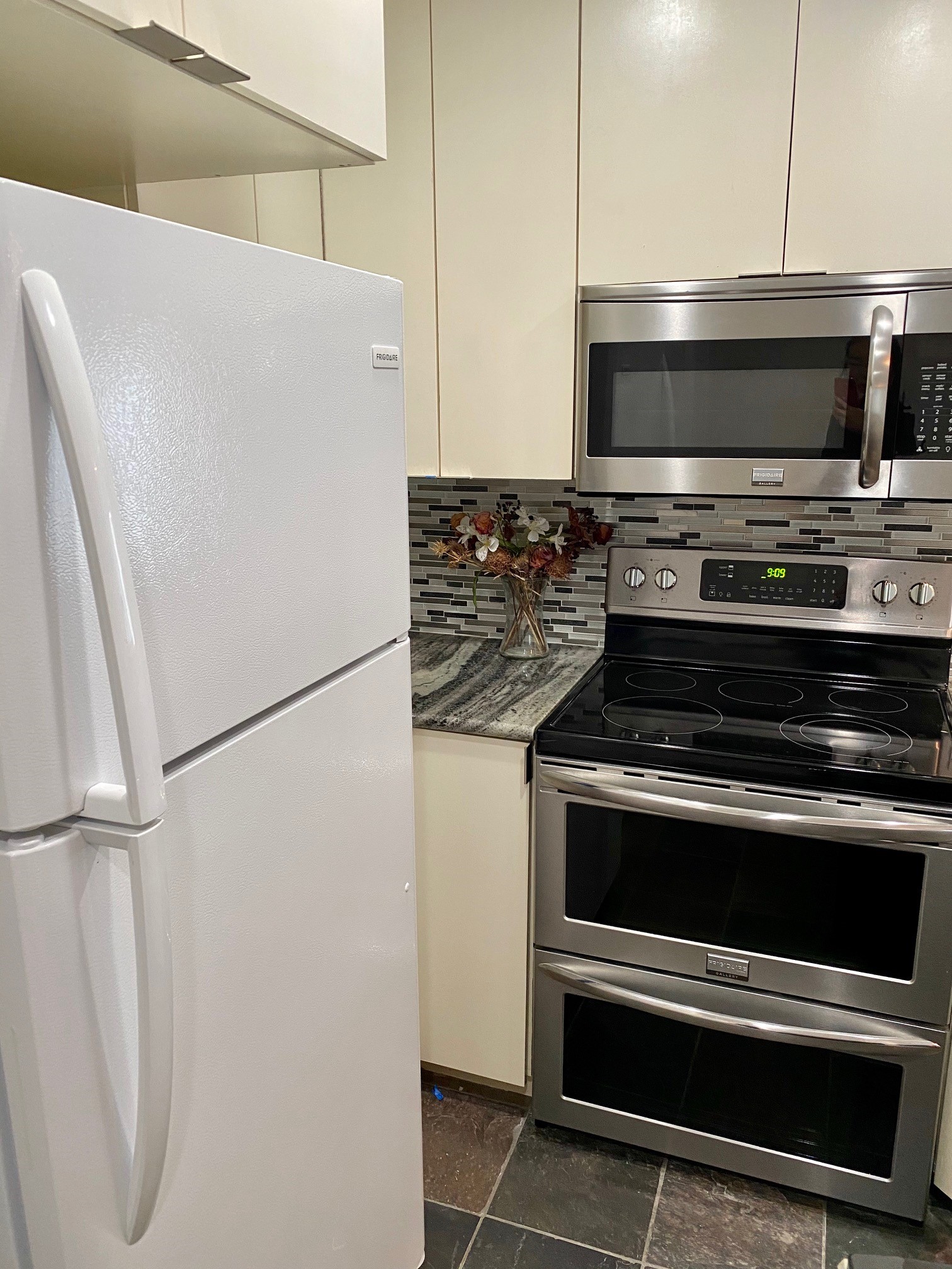 4221 Cole Avenue Dallas TX 75205